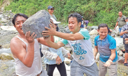 हर्क साम्पाङले सार्वजनिक गरे खानेपानी अभियानको हिसाब