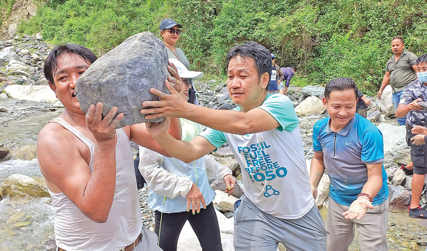 हर्क साम्पाङले सार्वजनिक गरे खानेपानी अभियानको हिसाब