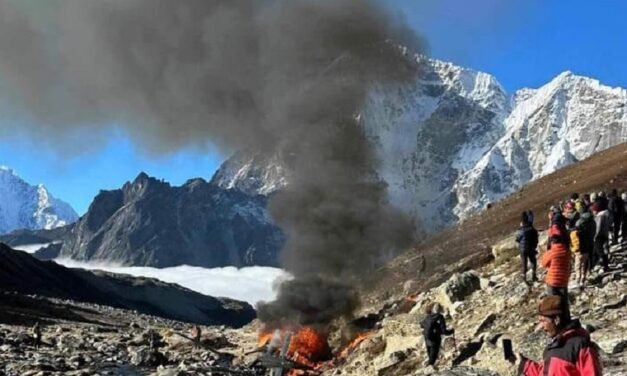 मनाङ एयरको हेलिकोप्टर दुर्घटना